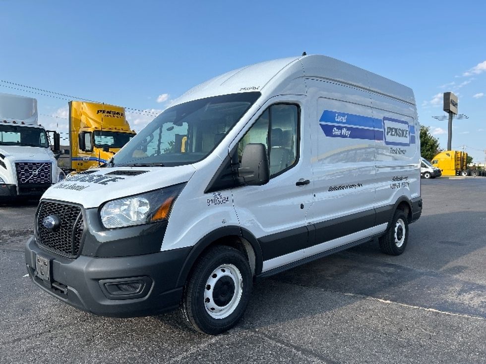 Cargo Van (Panel Van)-Light and Medium Duty Trucks-Ford-2023-Transit 250-Oklahoma City-OK-73,059\n\t\tmiles-$ 40,000 - Image 3