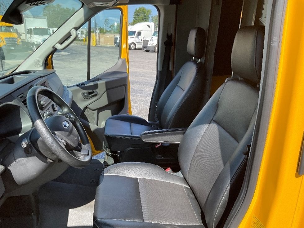 Cargo Van (Panel Van)-Light and Medium Duty Trucks-Ford-2023-Transit 250-Orlando-FL-40,777\n\t\tmiles-$ 41,500 - Image 19