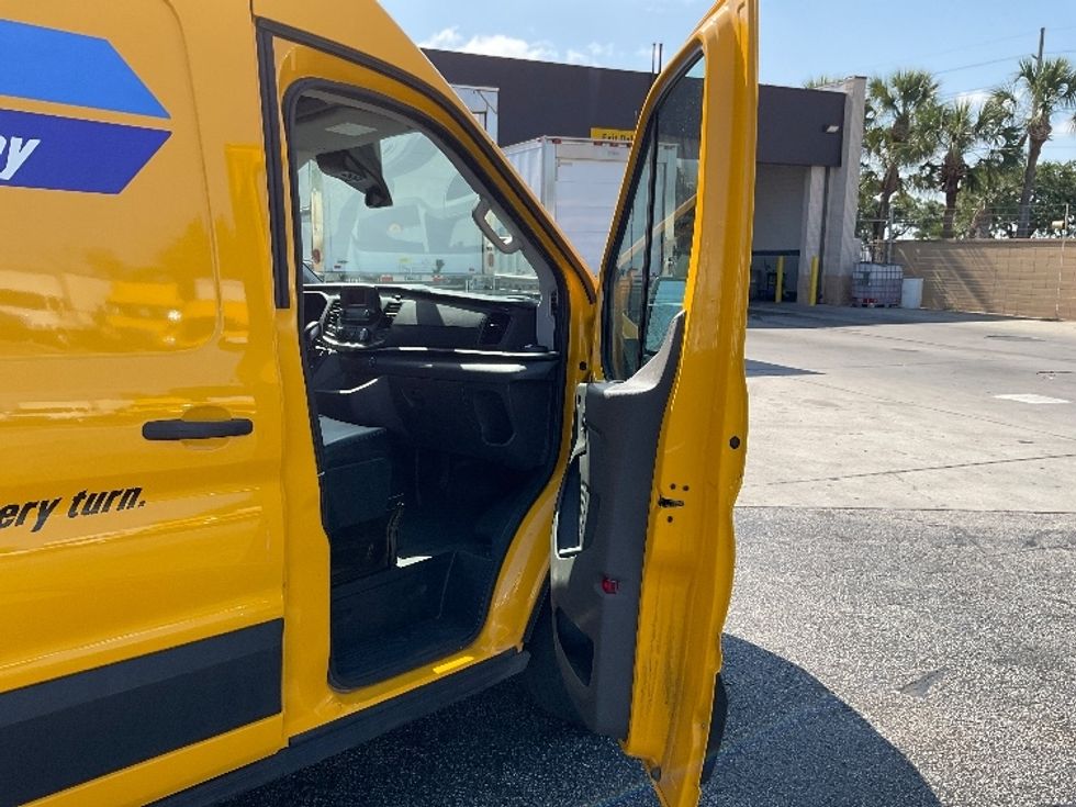 Cargo Van (Panel Van)-Light and Medium Duty Trucks-Ford-2023-Transit 250-Orlando-FL-40,777\n\t\tmiles-$ 41,500 - Image 20
