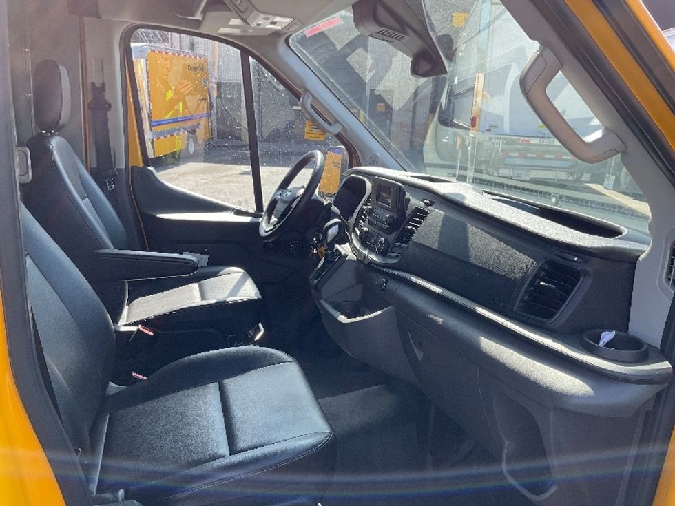 Cargo Van (Panel Van)-Light and Medium Duty Trucks-Ford-2023-Transit 250-Orlando-FL-40,777\n\t\tmiles-$ 41,500 - Image 22