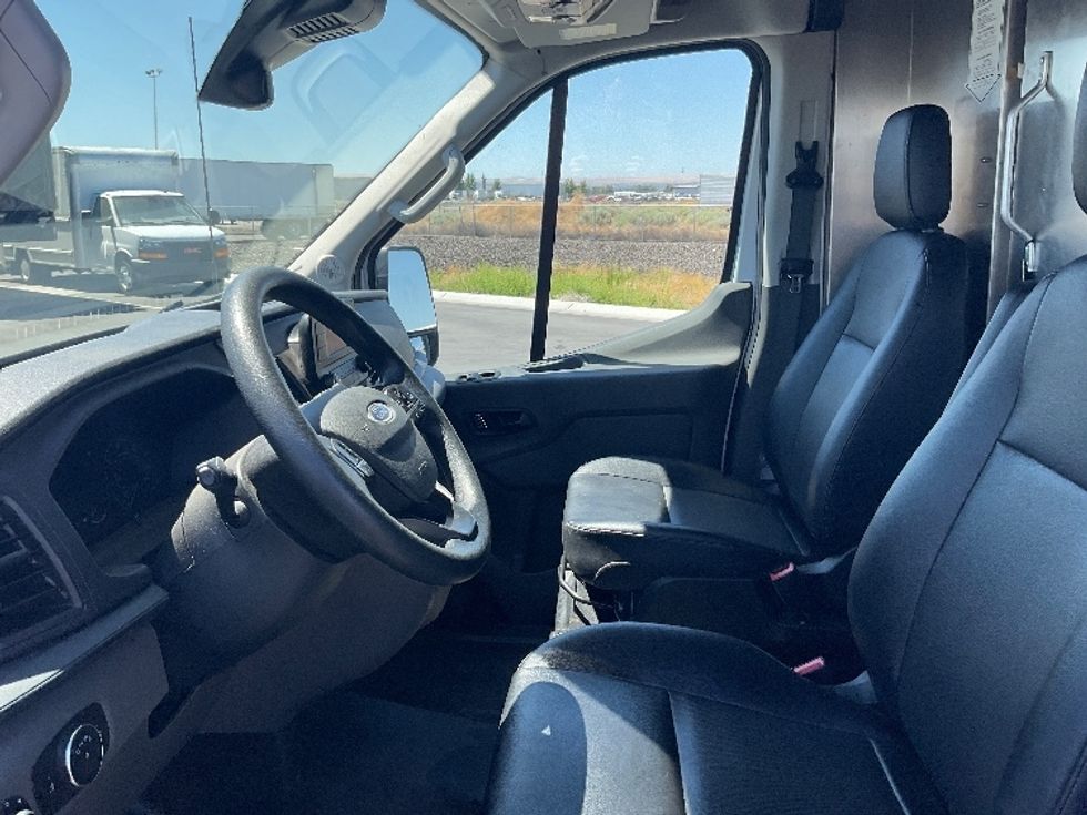 Cargo Van (Panel Van)-Light and Medium Duty Trucks-Ford-2023-Transit 250-Pasco-WA-125,048\n\t\tmiles-$ 34,000 - Image 19