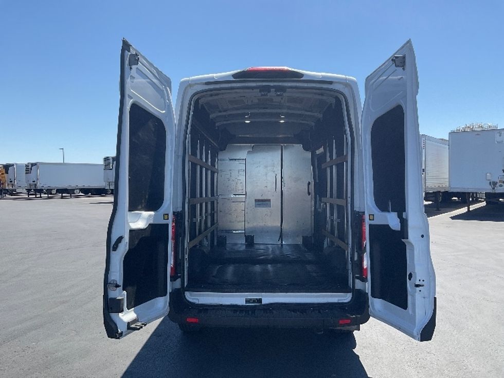 Cargo Van (Panel Van)-Light and Medium Duty Trucks-Ford-2023-Transit 250-Pasco-WA-125,048\n\t\tmiles-$ 34,000 - Image 8