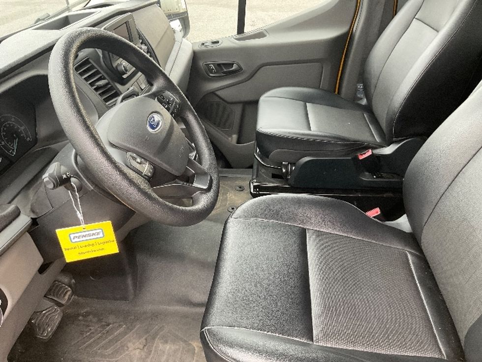 Cargo Van (Panel Van)-Light and Medium Duty Trucks-Ford-2023-Transit 250-Pasco-WA-15,255\n\t\tmiles-$ 50,750 - Image 19