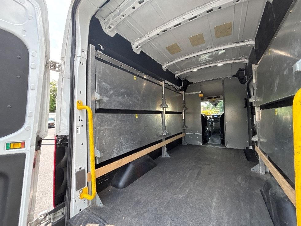 Cargo Van (Panel Van)-Light and Medium Duty Trucks-Ford-2023-Transit 250-Pennsauken-NJ-49,378\n\t\tmiles-$ 49,500 - Image 10