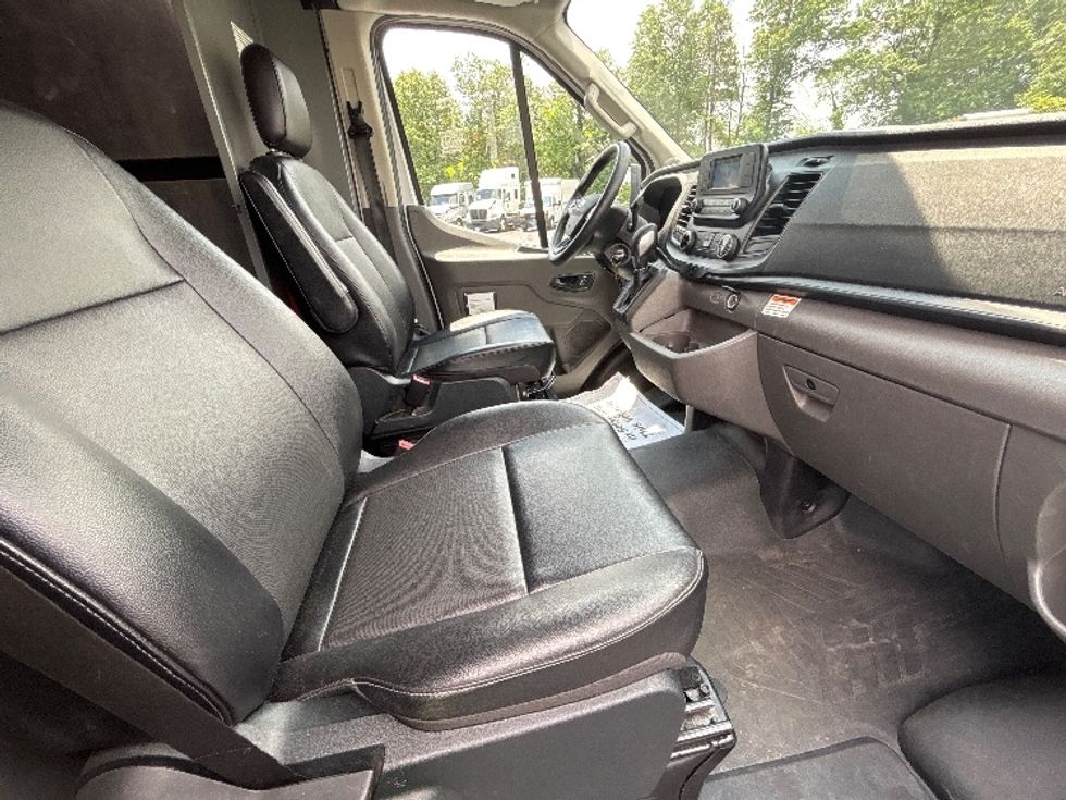 Cargo Van (Panel Van)-Light and Medium Duty Trucks-Ford-2023-Transit 250-Pennsauken-NJ-49,378\n\t\tmiles-$ 49,500 - Image 18