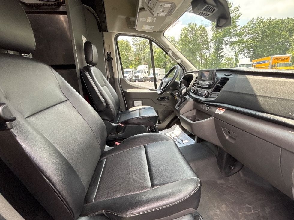 Cargo Van (Panel Van)-Light and Medium Duty Trucks-Ford-2023-Transit 250-Pennsauken-NJ-49,378\n\t\tmiles-$ 49,500 - Image 21