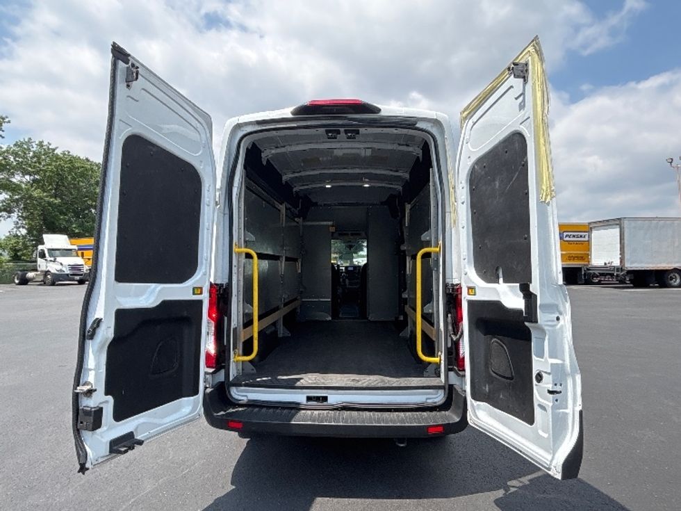 Cargo Van (Panel Van)-Light and Medium Duty Trucks-Ford-2023-Transit 250-Pennsauken-NJ-49,378\n\t\tmiles-$ 49,500 - Image 7