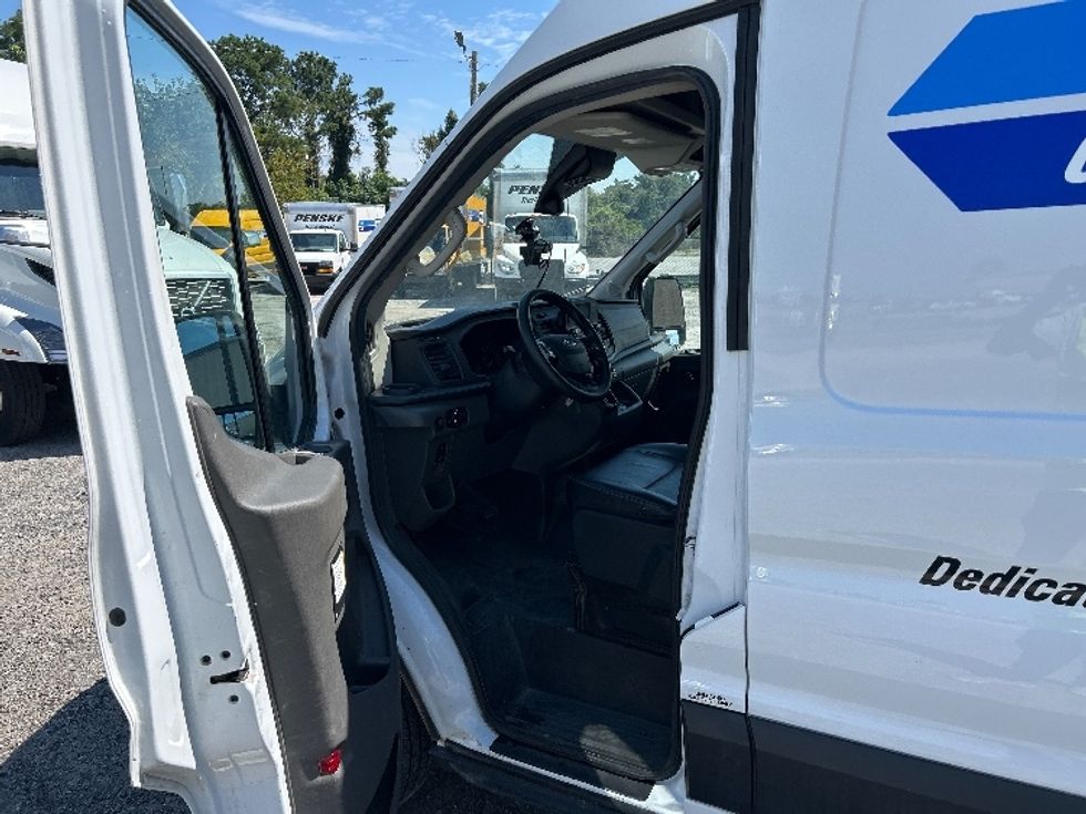 Cargo Van (Panel Van)-Light and Medium Duty Trucks-Ford-2023-Transit 250-Pensacola-FL-72,837\n\t\tmiles-$ 42,000 - Image 15