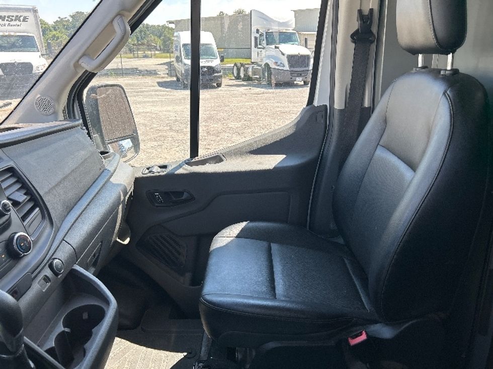 Cargo Van (Panel Van)-Light and Medium Duty Trucks-Ford-2023-Transit 250-Pensacola-FL-72,837\n\t\tmiles-$ 42,000 - Image 18
