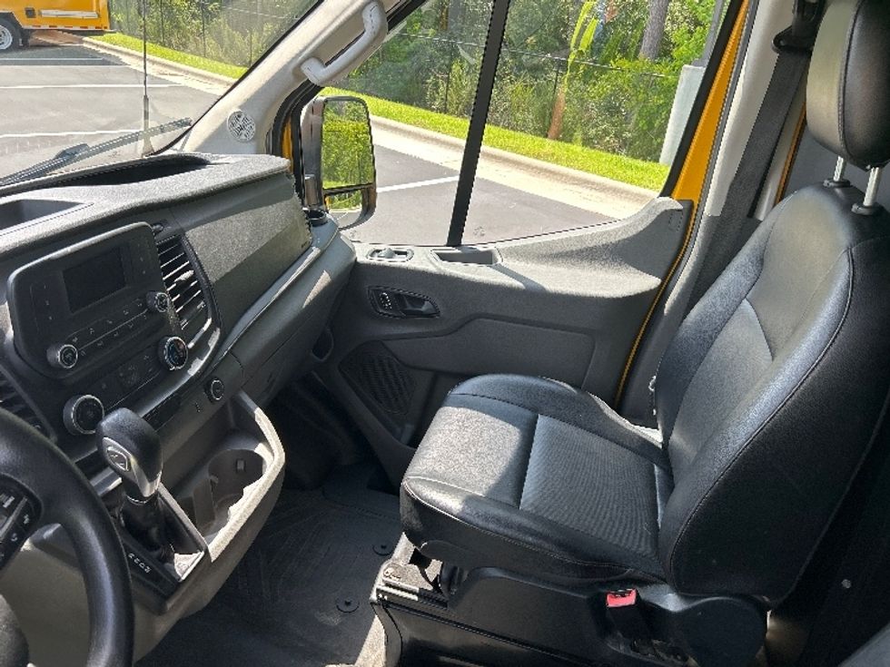 Cargo Van (Panel Van)-Light and Medium Duty Trucks-Ford-2023-Transit 250-Pensacola-FL-74,371\n\t\tmiles-$ 40,000 - Image 17
