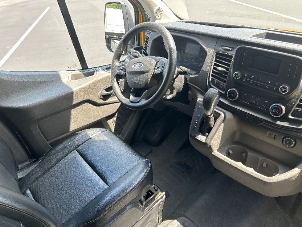 Cargo Van (Panel Van)-Light and Medium Duty Trucks-Ford-2023-Transit 250-Pensacola-FL-74,371\n\t\tmiles-$ 40,000 - Image 20