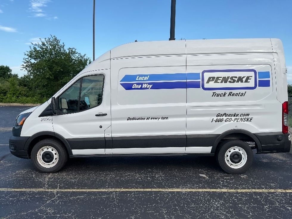 Cargo Van (Panel Van)-Light and Medium Duty Trucks-Ford-2023-Transit 250-Perrysburg-OH-57,878\n\t\tmiles-$ 44,000 - Image 4