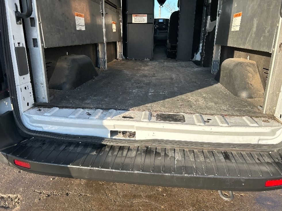Cargo Van (Panel Van)-Light and Medium Duty Trucks-Ford-2023-Transit 250-Phoenix-AZ-72,420\n\t\tmiles-$ 43,250 - Image 10