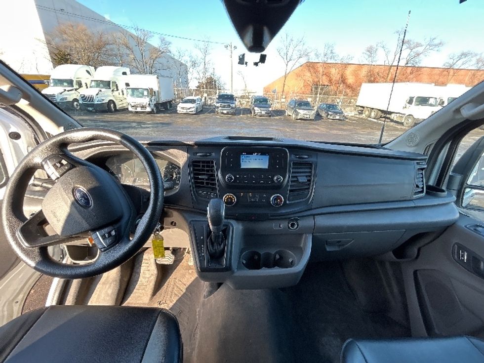 Cargo Van (Panel Van)-Light and Medium Duty Trucks-Ford-2023-Transit 250-Phoenix-AZ-72,420\n\t\tmiles-$ 43,250 - Image 18