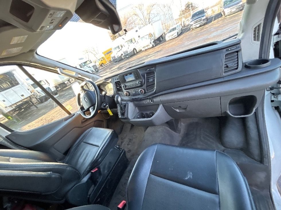 Cargo Van (Panel Van)-Light and Medium Duty Trucks-Ford-2023-Transit 250-Phoenix-AZ-72,420\n\t\tmiles-$ 43,250 - Image 21