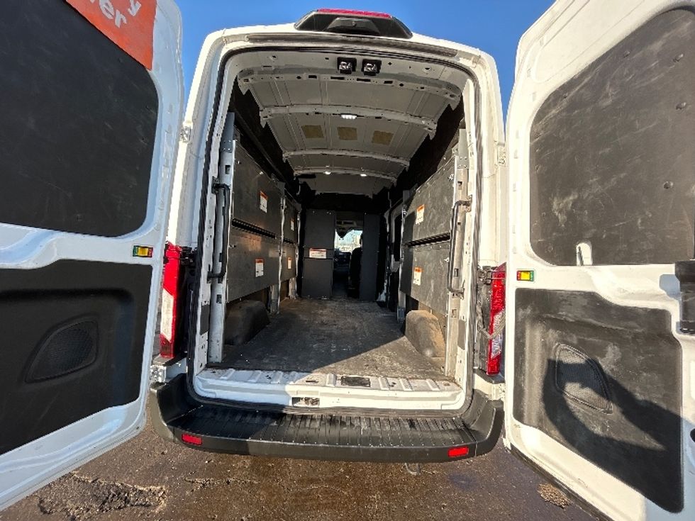 Cargo Van (Panel Van)-Light and Medium Duty Trucks-Ford-2023-Transit 250-Phoenix-AZ-72,420\n\t\tmiles-$ 43,250 - Image 8