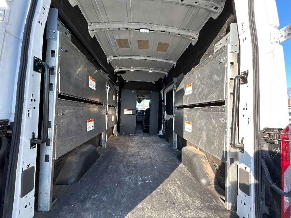 Cargo Van (Panel Van)-Light and Medium Duty Trucks-Ford-2023-Transit 250-Phoenix-AZ-72,420\n\t\tmiles-$ 43,250 - Image 9