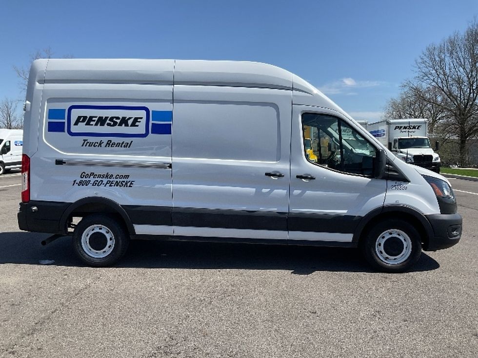 Cargo Van (Panel Van)-Light and Medium Duty Trucks-Ford-2023-Transit 250-Piqua-OH-34,010\n\t\tmiles-$ 44,500 - Image 15
