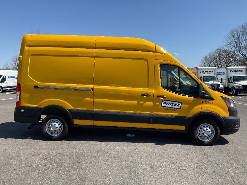 Cargo Van (Panel Van)-Light and Medium Duty Trucks-Ford-2023-Transit 250-Piqua-OH-42,657\n\t\tmiles-$ 44,250 - Image 15