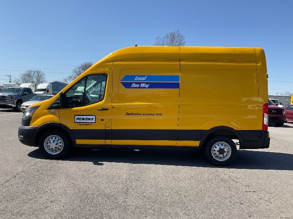 Cargo Van (Panel Van)-Light and Medium Duty Trucks-Ford-2023-Transit 250-Piqua-OH-42,657\n\t\tmiles-$ 44,250 - Image 4