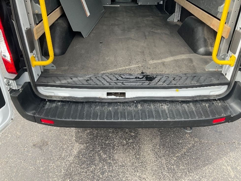 Cargo Van (Panel Van)-Light and Medium Duty Trucks-Ford-2023-Transit 250-Piqua-OH-80,159\n\t\tmiles-$ 40,250 - Image 10