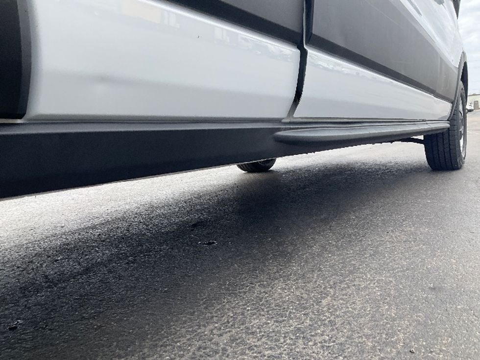 Cargo Van (Panel Van)-Light and Medium Duty Trucks-Ford-2023-Transit 250-Piqua-OH-80,159\n\t\tmiles-$ 40,250 - Image 14