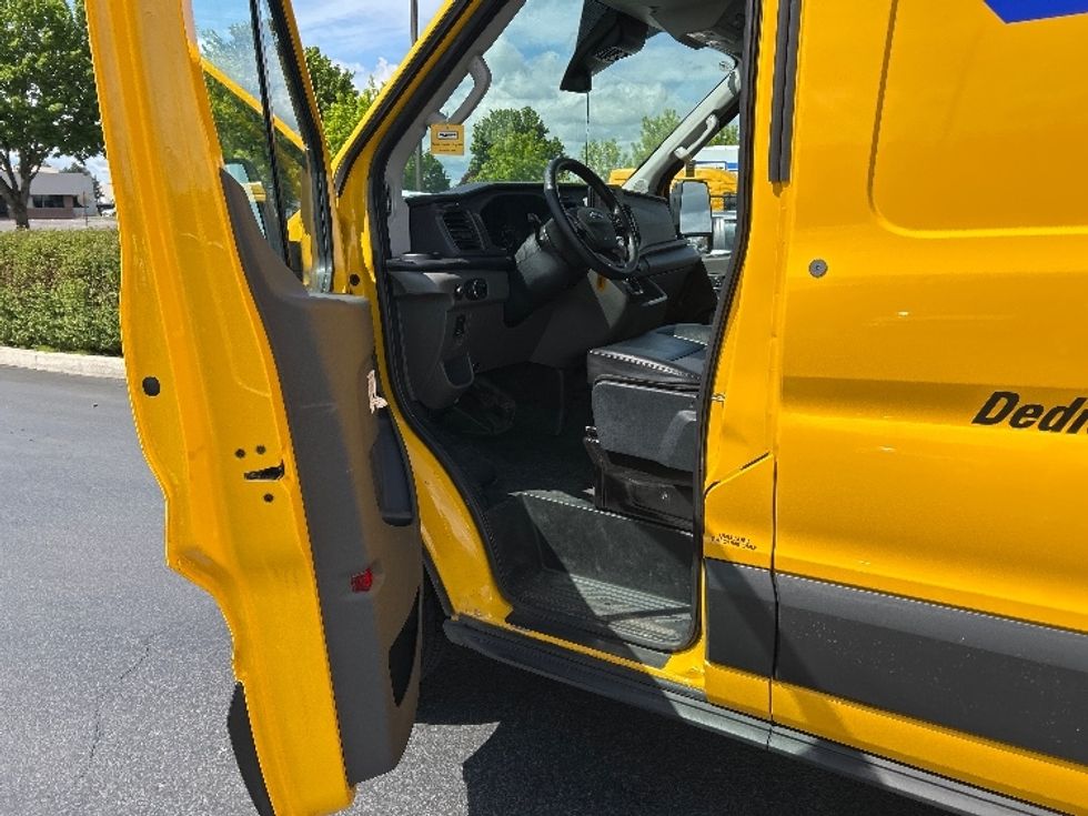 Cargo Van (Panel Van)-Light and Medium Duty Trucks-Ford-2023-Transit 250-Portland-OR-29,765\n\t\tmiles-$ 43,250 - Image 16