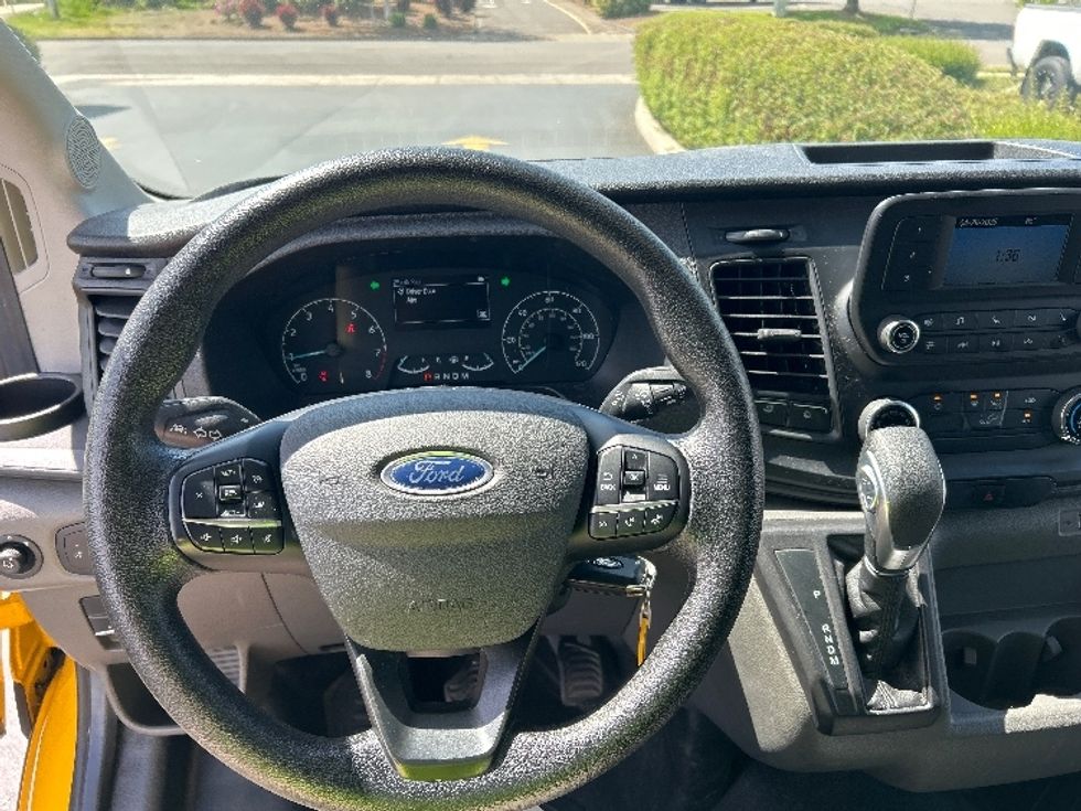 Cargo Van (Panel Van)-Light and Medium Duty Trucks-Ford-2023-Transit 250-Portland-OR-29,765\n\t\tmiles-$ 43,250 - Image 18