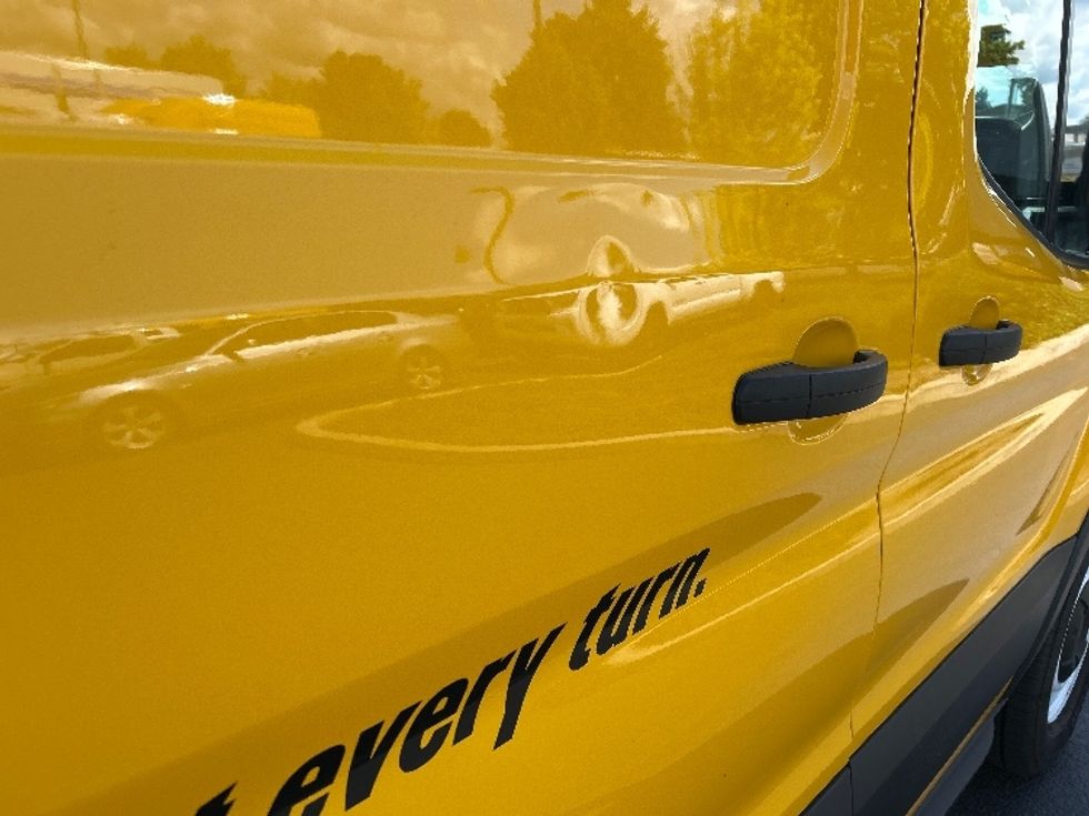 Cargo Van (Panel Van)-Light and Medium Duty Trucks-Ford-2023-Transit 250-Portland-OR-29,765\n\t\tmiles-$ 43,250 - Image 27