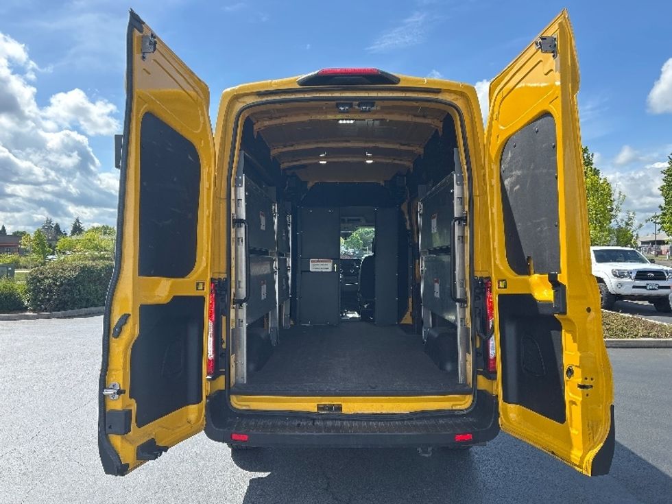 Cargo Van (Panel Van)-Light and Medium Duty Trucks-Ford-2023-Transit 250-Portland-OR-29,765\n\t\tmiles-$ 43,250 - Image 8