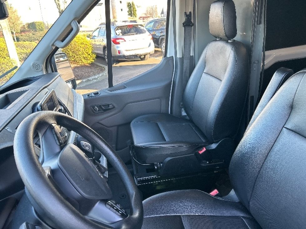 Cargo Van (Panel Van)-Light and Medium Duty Trucks-Ford-2023-Transit 250-Portland-OR-54,210\n\t\tmiles-$ 55,250 - Image 18
