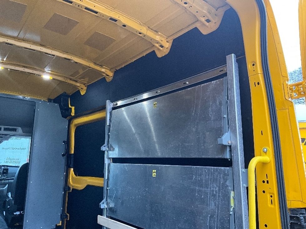 Cargo Van (Panel Van)-Light and Medium Duty Trucks-Ford-2023-Transit 250-Richmond-VA-25,494\n\t\tmiles-$ 47,500 - Image 12