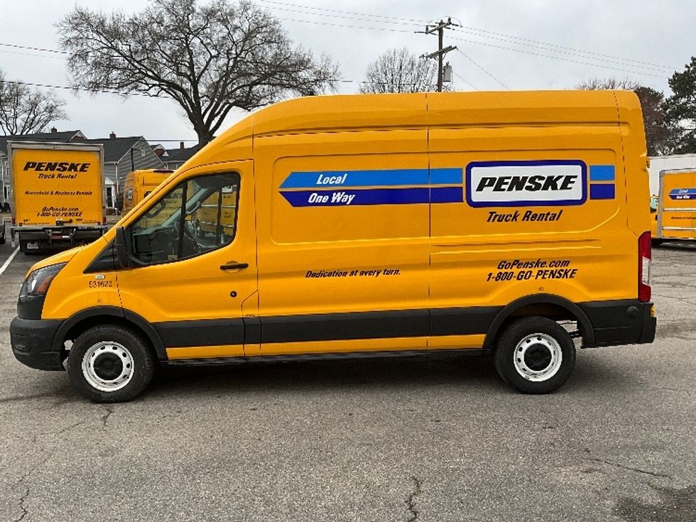 Cargo Van (Panel Van)-Light and Medium Duty Trucks-Ford-2023-Transit 250-Richmond-VA-25,494\n\t\tmiles-$ 47,500 - Image 4