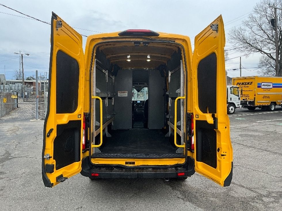 Cargo Van (Panel Van)-Light and Medium Duty Trucks-Ford-2023-Transit 250-Richmond-VA-25,494\n\t\tmiles-$ 47,500 - Image 8
