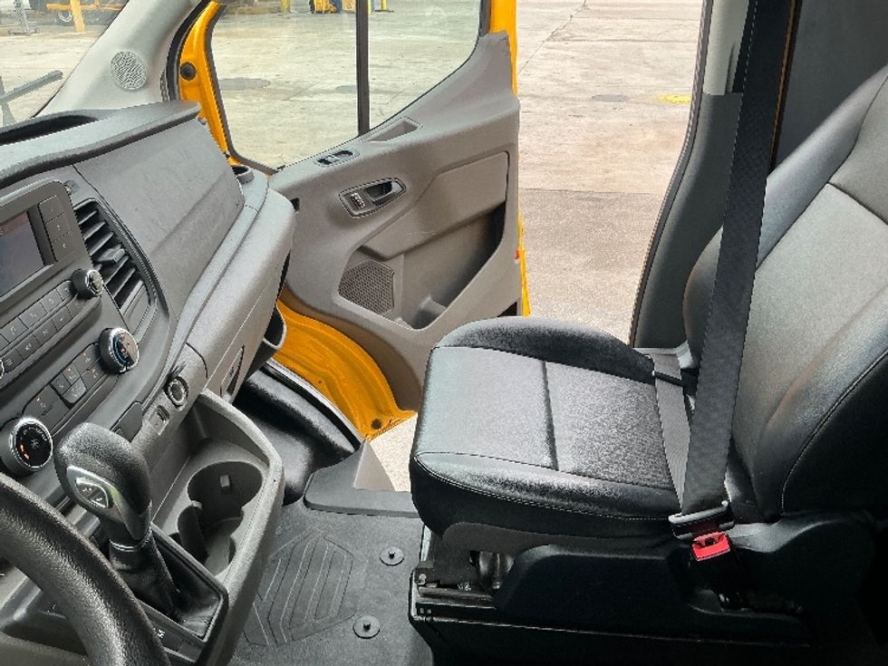 Cargo Van (Panel Van)-Light and Medium Duty Trucks-Ford-2023-Transit 250-Riviera Beach-FL-61,784\n\t\tmiles-$ 41,250 - Image 18