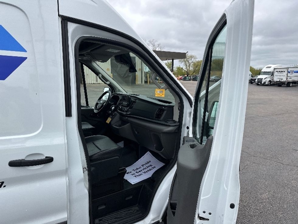 Cargo Van (Panel Van)-Light and Medium Duty Trucks-Ford-2023-Transit 250-Rothschild-WI-65,375\n\t\tmiles-$ 43,750 - Image 20