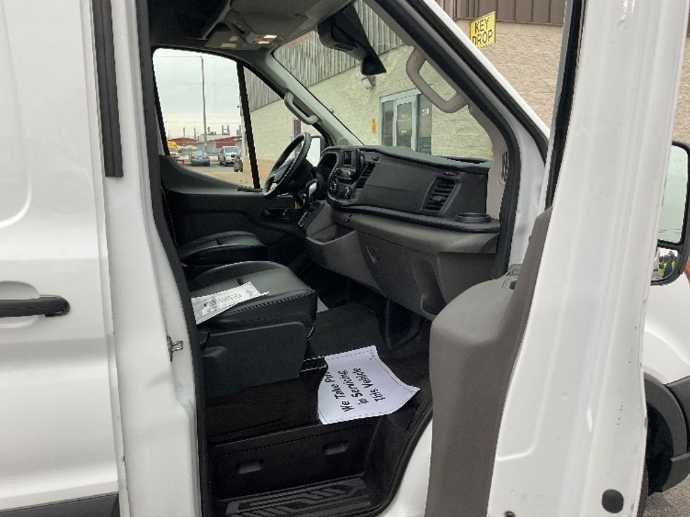 Cargo Van (Panel Van)-Light and Medium Duty Trucks-Ford-2023-Transit 250-Rothschild-WI-82,200\n\t\tmiles-$ 47,000 - Image 19