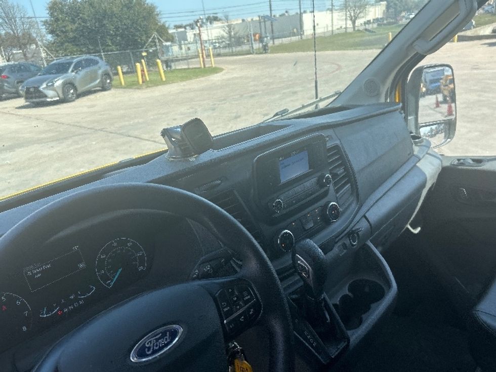 Cargo Van (Panel Van)-Light and Medium Duty Trucks-Ford-2023-Transit 250-Round Rock-TX-33,811\n\t\tmiles-$ 47,000 - Image 17