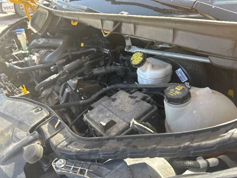 Cargo Van (Panel Van)-Light and Medium Duty Trucks-Ford-2023-Transit 250-Round Rock-TX-33,811\n\t\tmiles-$ 47,000 - Image 23