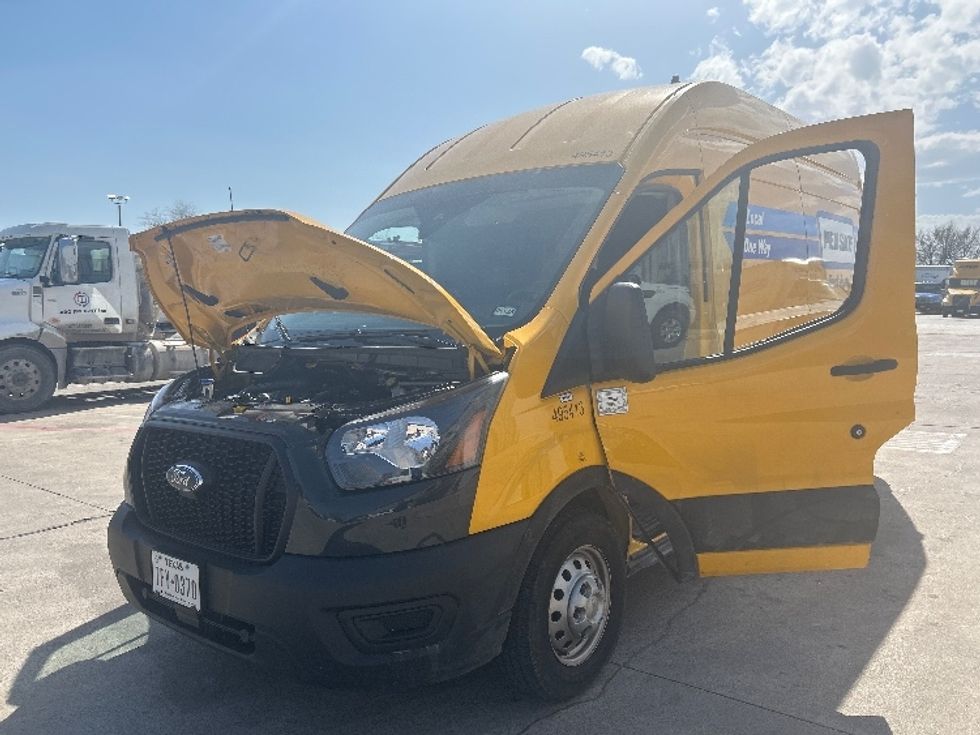 Cargo Van (Panel Van)-Light and Medium Duty Trucks-Ford-2023-Transit 250-Round Rock-TX-33,811\n\t\tmiles-$ 47,000 - Image 24