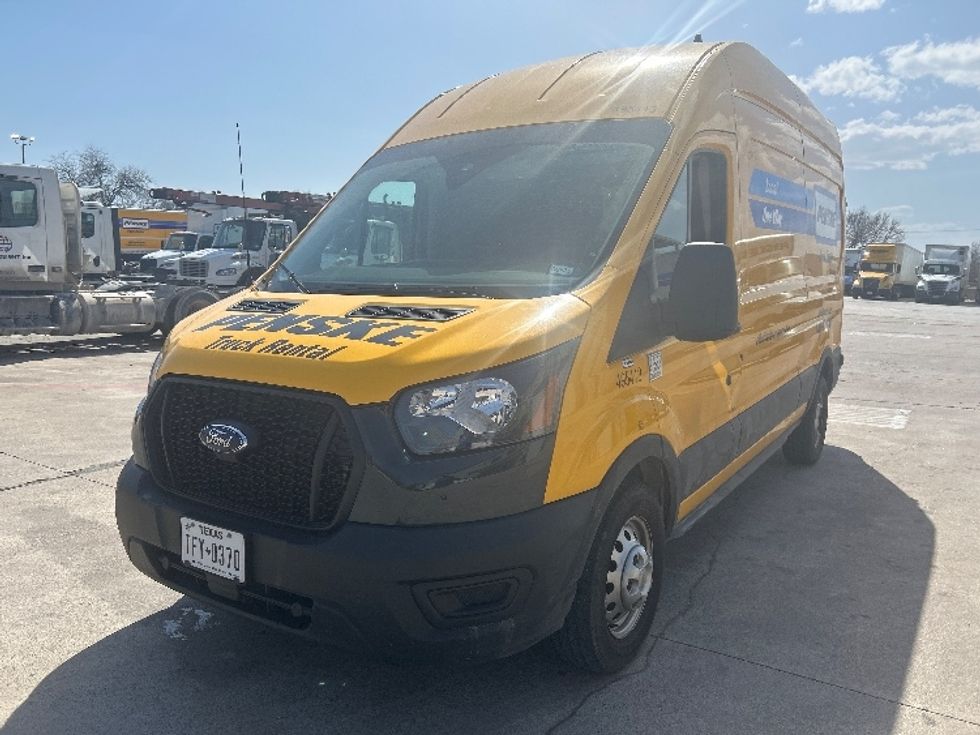 Cargo Van (Panel Van)-Light and Medium Duty Trucks-Ford-2023-Transit 250-Round Rock-TX-33,811\n\t\tmiles-$ 47,000 - Image 3