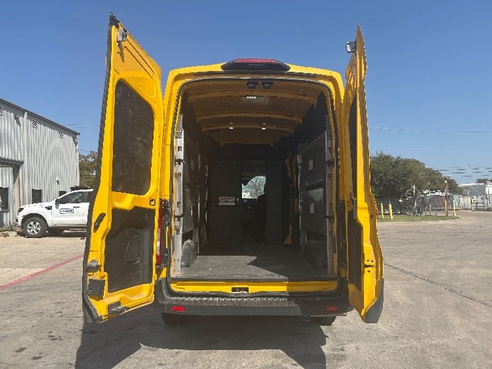 Cargo Van (Panel Van)-Light and Medium Duty Trucks-Ford-2023-Transit 250-Round Rock-TX-33,811\n\t\tmiles-$ 47,000 - Image 8
