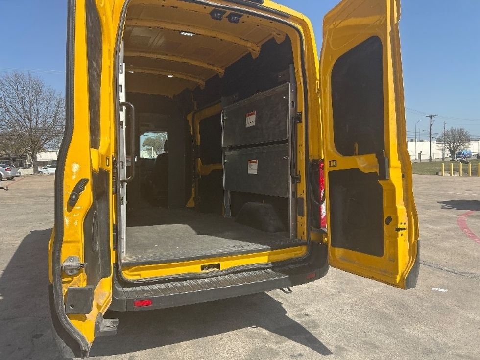 Cargo Van (Panel Van)-Light and Medium Duty Trucks-Ford-2023-Transit 250-Round Rock-TX-33,811\n\t\tmiles-$ 47,000 - Image 9