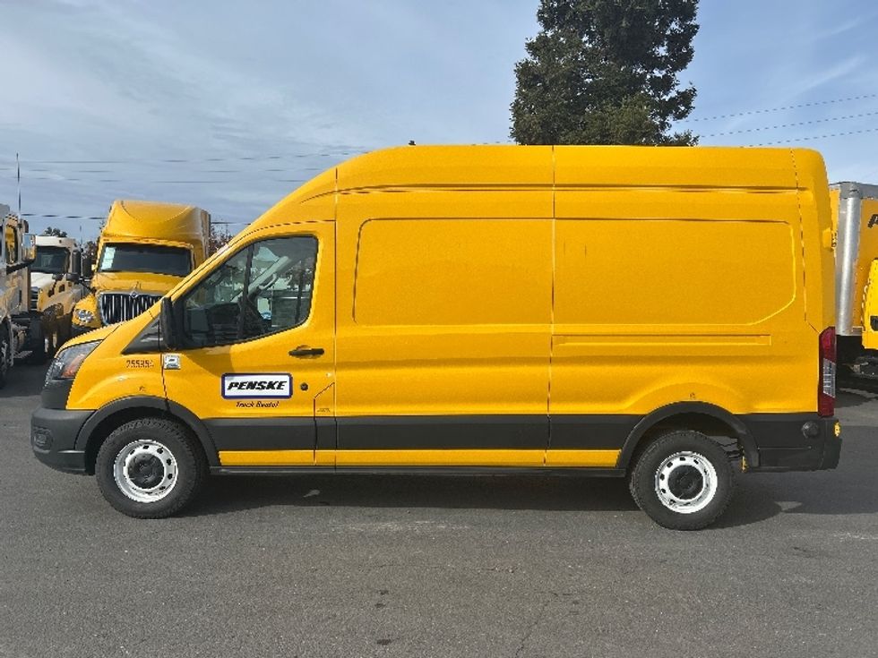 Cargo Van (Panel Van)-Light and Medium Duty Trucks-Ford-2023-Transit 250-Sacramento-CA-65,483\n\t\tmiles-$ 38,000 - Image 4