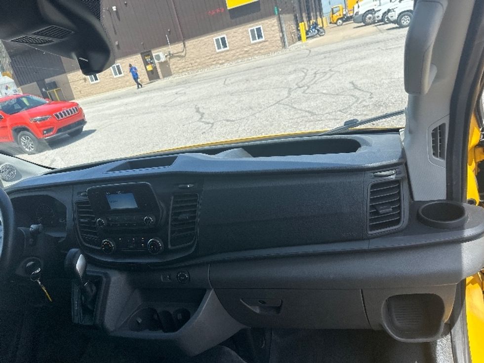 Cargo Van (Panel Van)-Light and Medium Duty Trucks-Ford-2023-Transit 250-Saginaw-MI-70,372\n\t\tmiles-$ 38,500 - Image 20