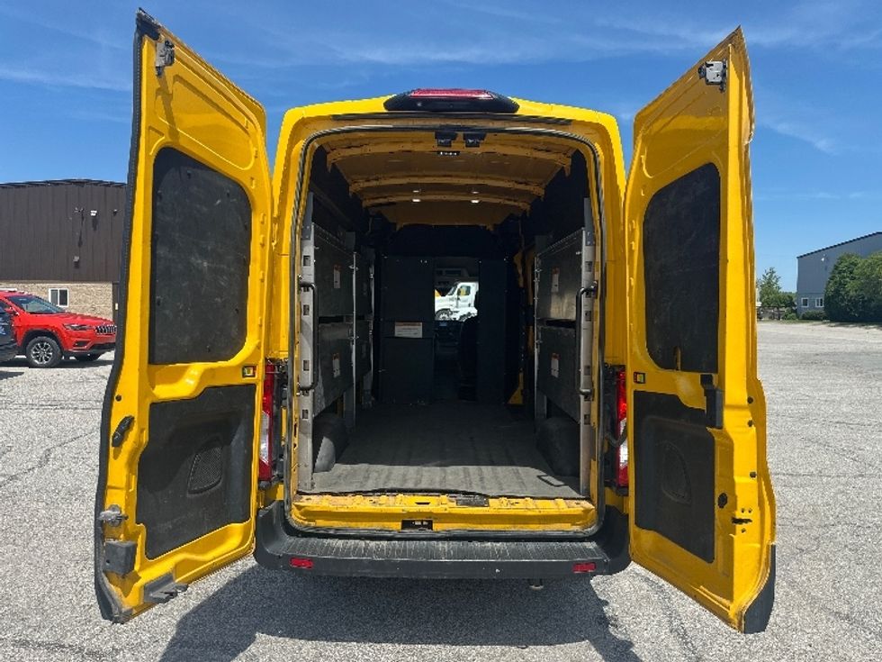 Cargo Van (Panel Van)-Light and Medium Duty Trucks-Ford-2023-Transit 250-Saginaw-MI-70,372\n\t\tmiles-$ 38,500 - Image 8