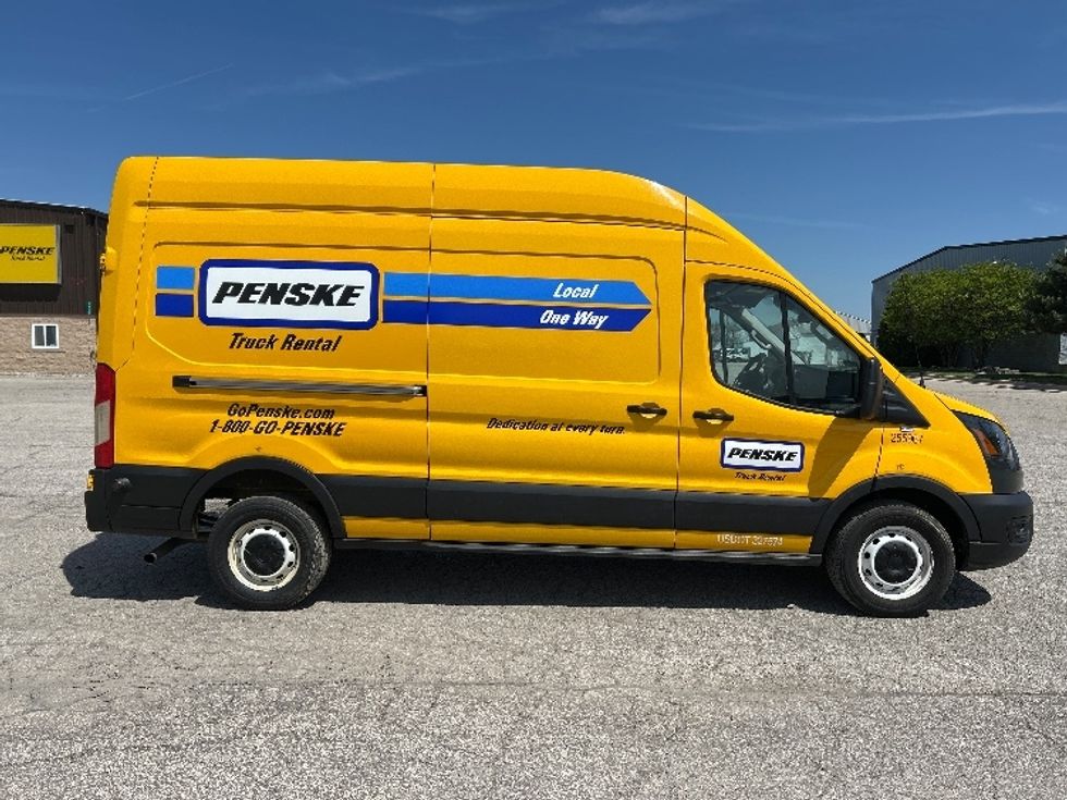 Cargo Van (Panel Van)-Light and Medium Duty Trucks-Ford-2023-Transit 250-Saginaw-MI-77,170\n\t\tmiles-$ 38,000 - Image 14