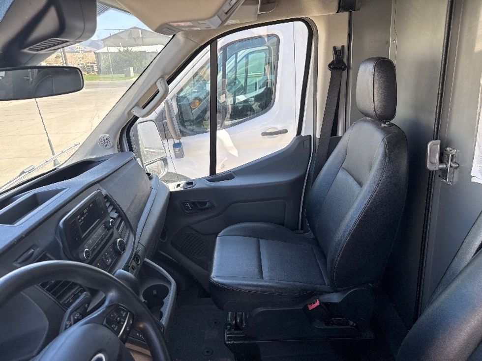 Cargo Van (Panel Van)-Light and Medium Duty Trucks-Ford-2023-Transit 250-Salt Lake City-UT-60,411\n\t\tmiles-$ 46,250 - Image 18