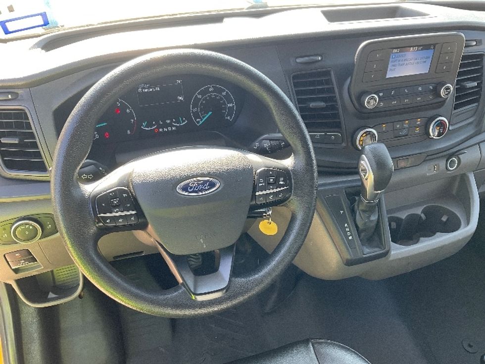 Cargo Van (Panel Van)-Light and Medium Duty Trucks-Ford-2023-Transit 250-San Antonio-TX-52,121\n\t\tmiles-$ 41,750 - Image 16