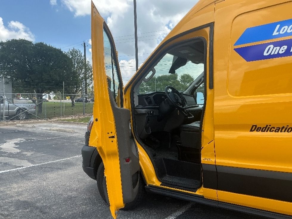 Cargo Van (Panel Van)-Light and Medium Duty Trucks-Ford-2023-Transit 250-San Antonio-TX-85,327\n\t\tmiles-$ 38,500 - Image 15
